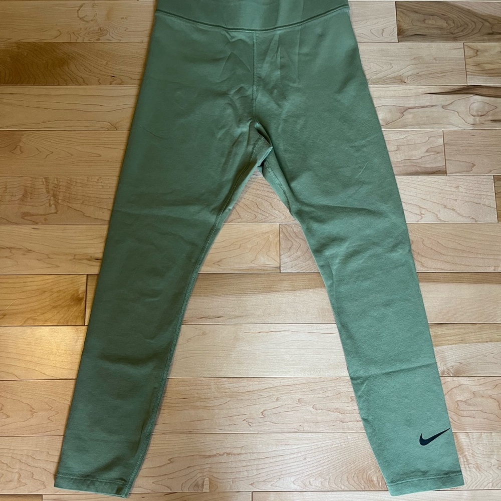 Nike Green Leggings Comfortable Activewear - Picture 2 of 3